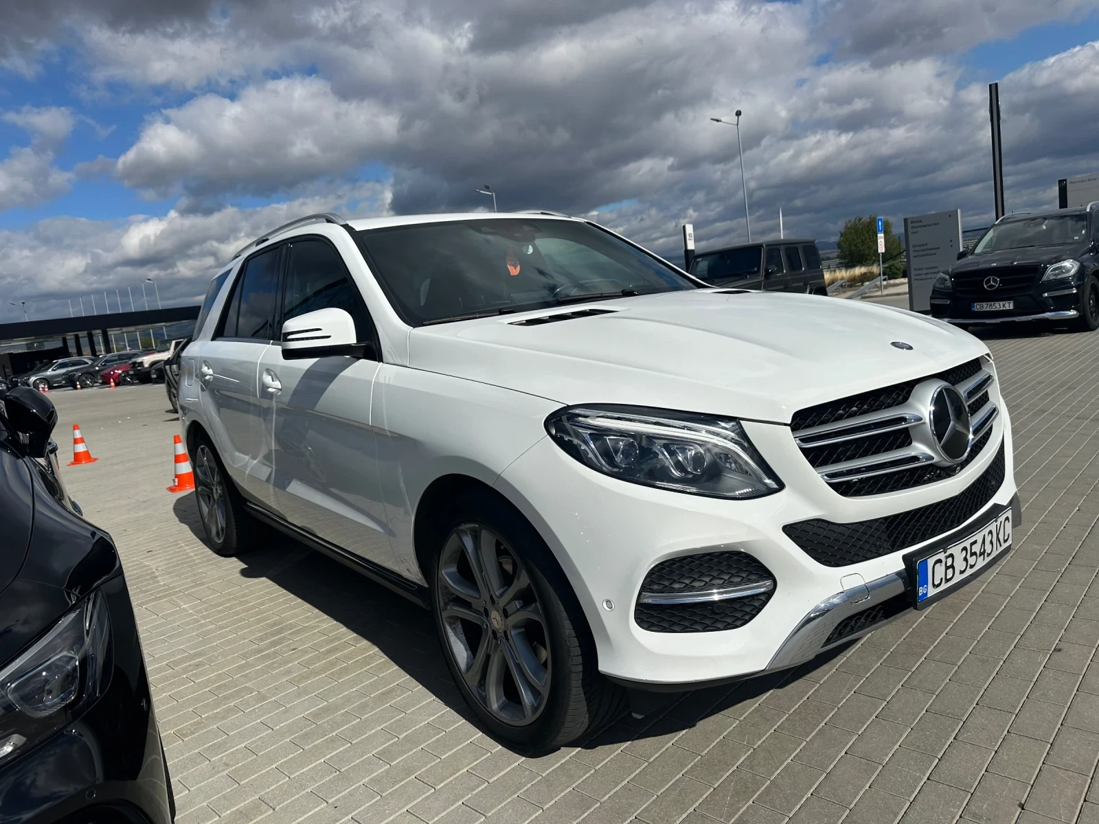 Mercedes-Benz GLE 350, снимка 11 - Автомобили и джипове - 56735303