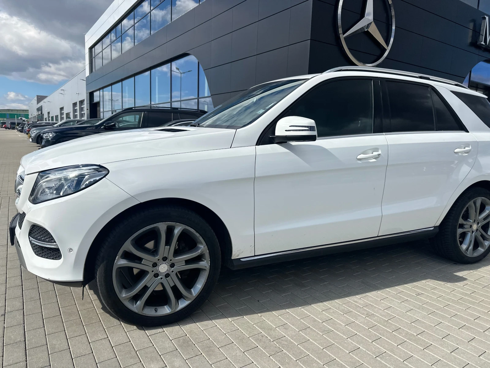 Mercedes-Benz GLE 350, снимка 7 - Автомобили и джипове - 56735303