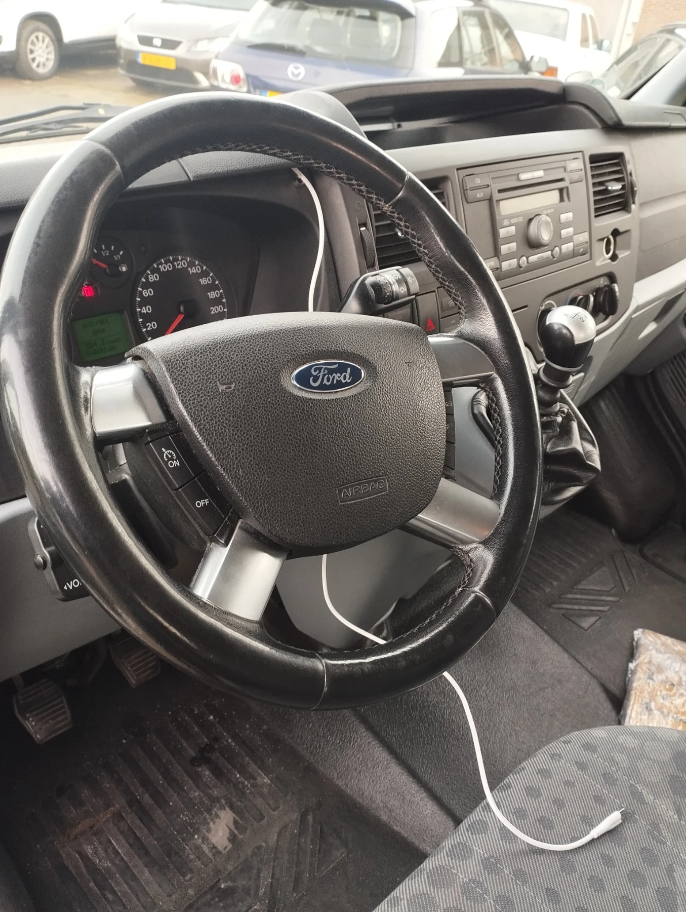 Ford Transit  2.2  клима 8+ 1 - изображение 9