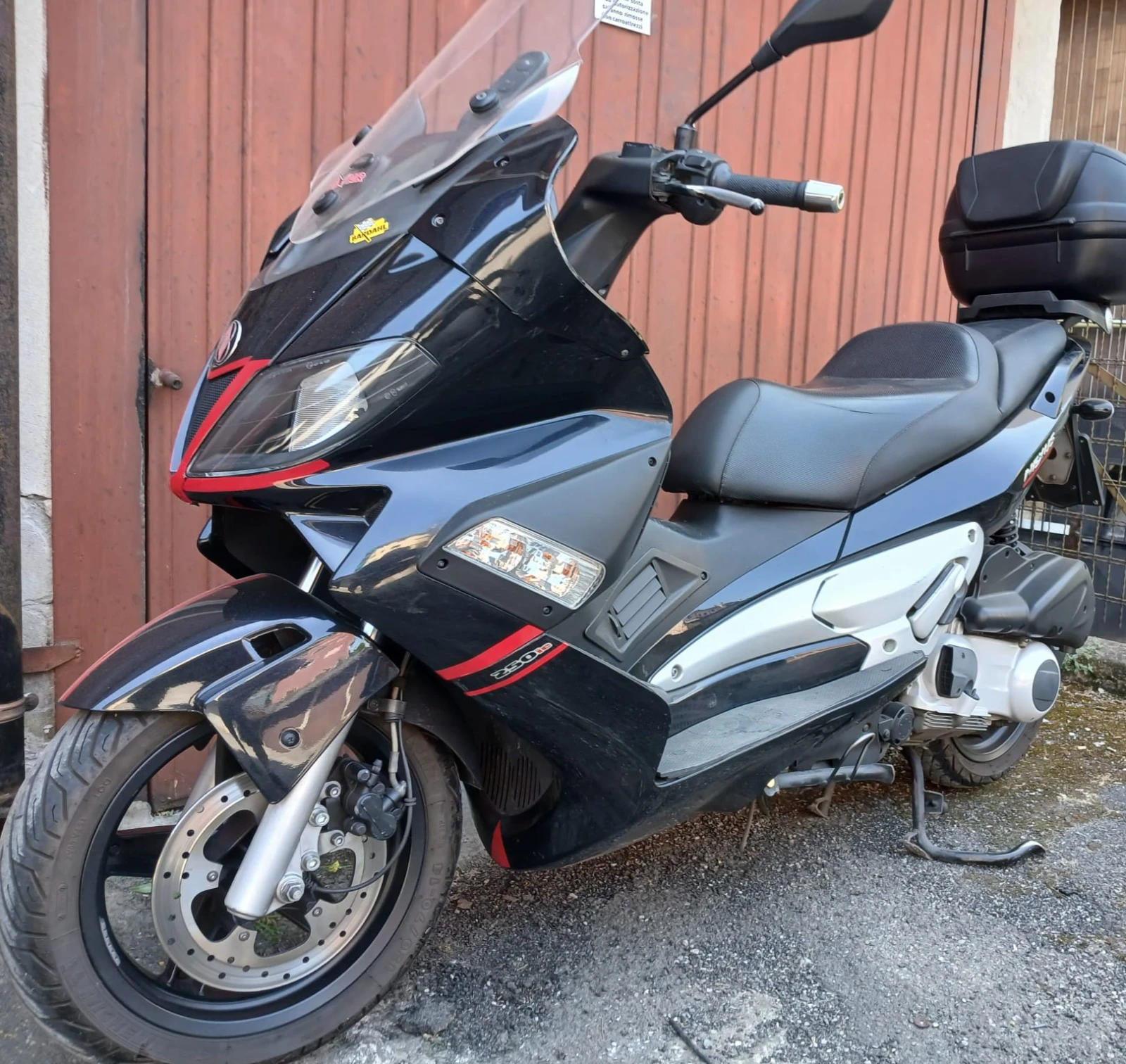 Gilera Nexus 250ie - изображение 6