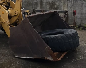 Челен товарач Liebherr 521, снимка 7