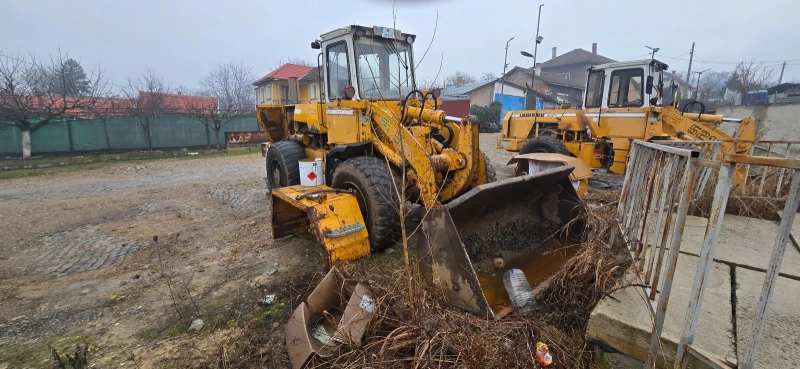 Челен товарач Liebherr 521, снимка 2 - Индустриална техника - 53485552