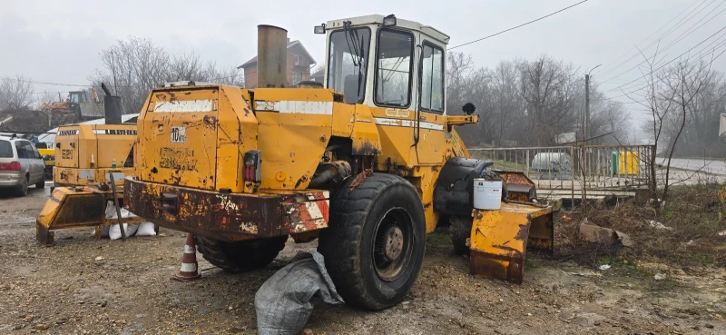 Челен товарач Liebherr 521, снимка 3 - Индустриална техника - 53485552