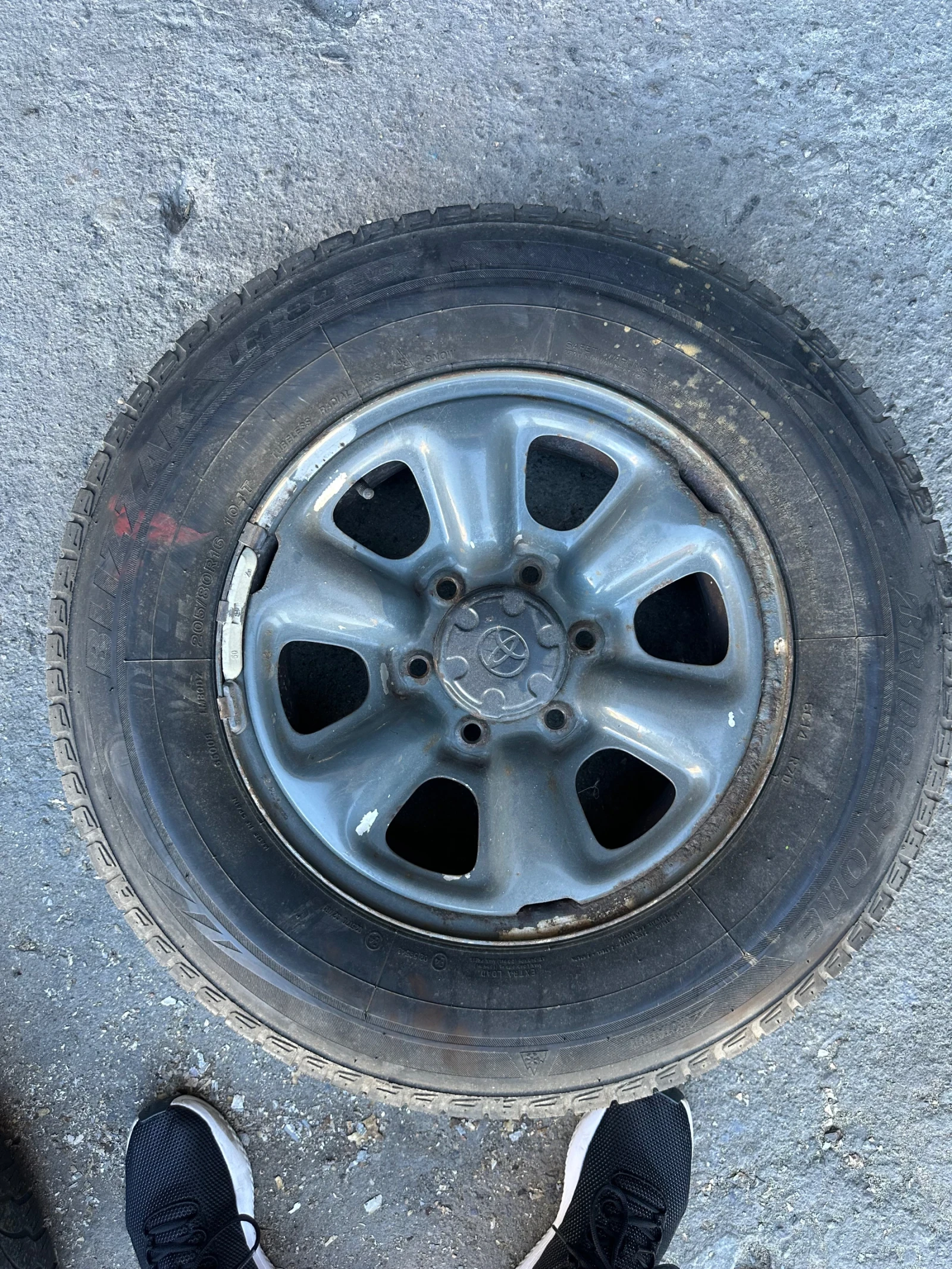    205/80R16  Toyota Land cruiser | Mobile.bg   9