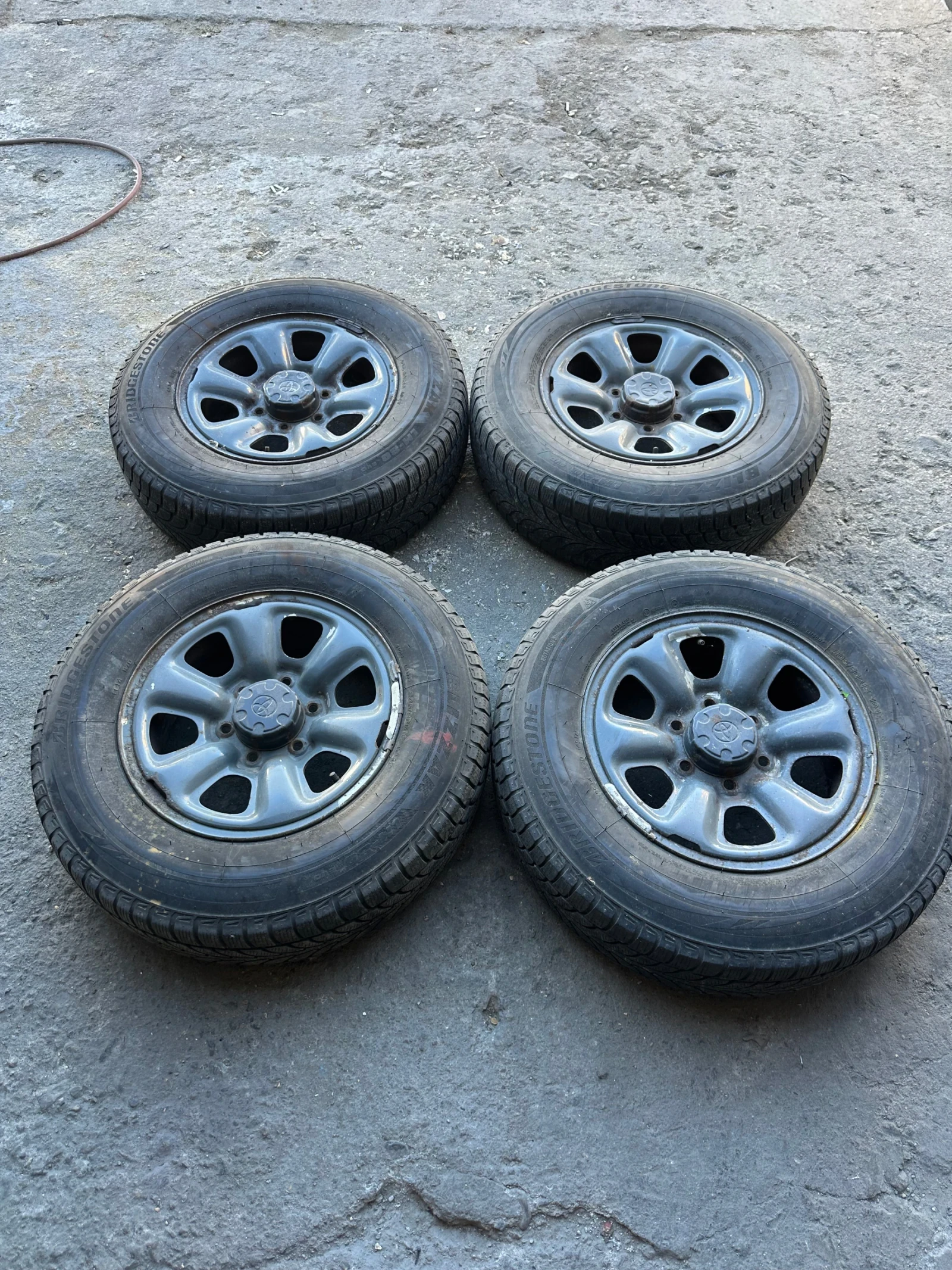    205/80R16  Toyota Land cruiser | Mobile.bg   2