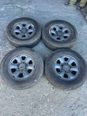        205/80R16  Toyota Land cruiser