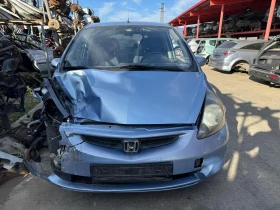 Honda Jazz 1.3 - изображение 2