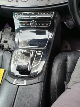 Mercedes-Benz E 220 220d, снимка 5