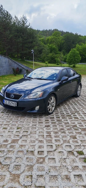 ����� �� �������� �� Lexus IS 250