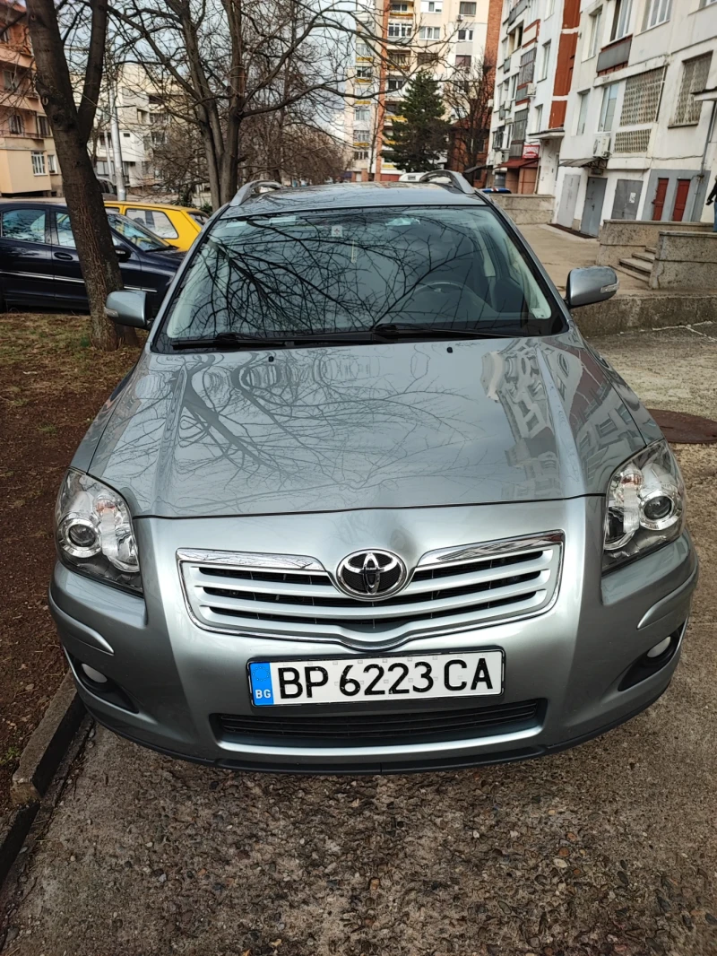 Toyota Avensis 2.2 D4D, снимка 1 - Автомобили и джипове - 48072709