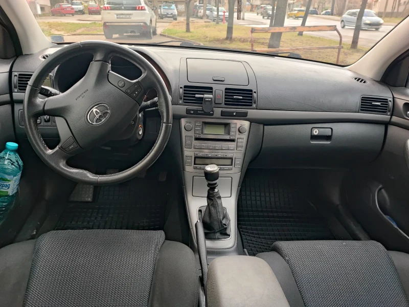 Toyota Avensis 2.2 D4D, снимка 7 - Автомобили и джипове - 48072709