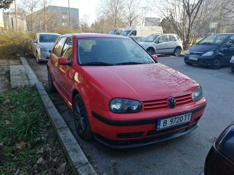 VW Golf Mk 4, снимка 1 - Автомобили и джипове - 48567283