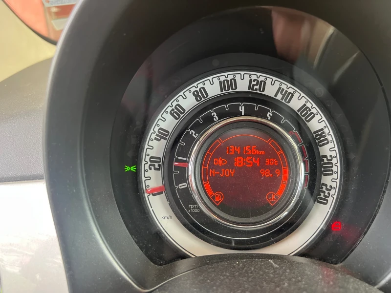 Fiat 500, снимка 6 - Автомобили и джипове - 52533580