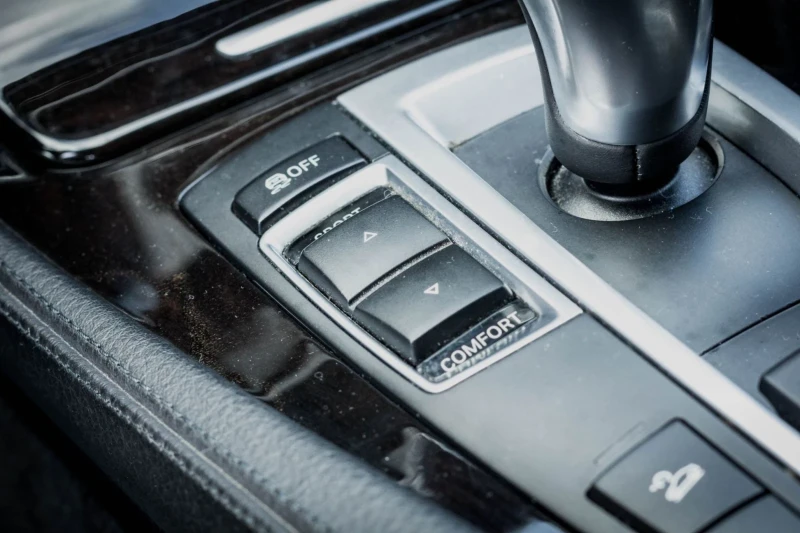 BMW 535 I ОБСЛУЖЕНА! ЛИЗИНГ, снимка 10 - Автомобили и джипове - 52542942