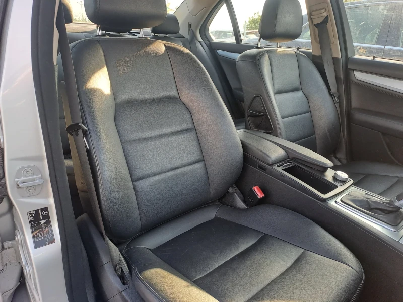 Mercedes-Benz C 220 CDI, AVANTGARDE, AVTOMAT, Кожа, снимка 9 - Автомобили и джипове - 51595693