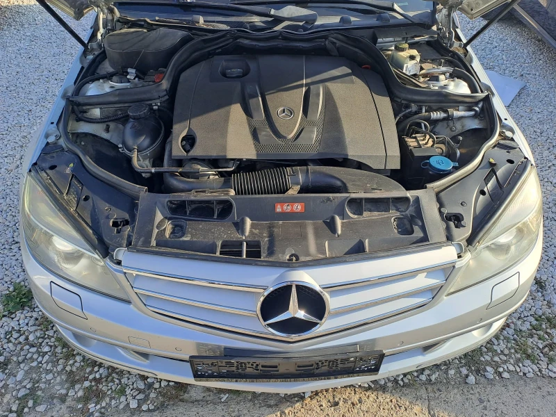 Mercedes-Benz C 220 CDI, AVANTGARDE, AVTOMAT, Кожа, снимка 16 - Автомобили и джипове - 51595693