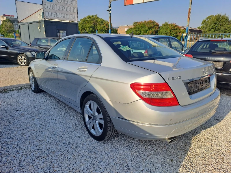 Mercedes-Benz C 220 CDI, AVANTGARDE, AVTOMAT, Кожа, снимка 4 - Автомобили и джипове - 51595693
