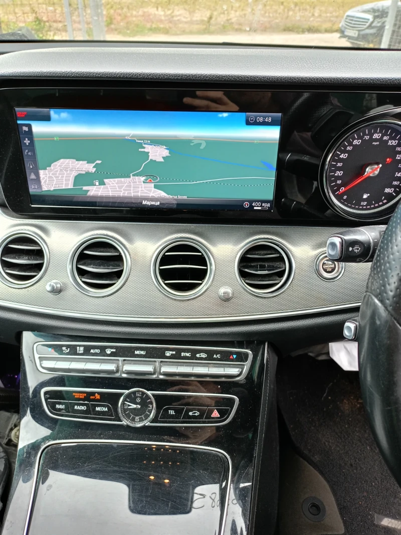 Mercedes-Benz E 220 220d, снимка 4 - Автомобили и джипове - 51836644