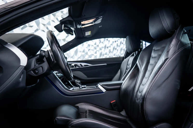 BMW 850 i xDrive * Msport* H/K* 360* Individual, снимка 13 - Автомобили и джипове - 52524484