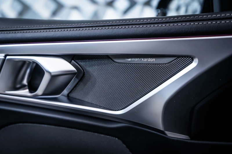 BMW 850 i xDrive * Msport* H/K* 360* Individual, снимка 17 - Автомобили и джипове - 52524484