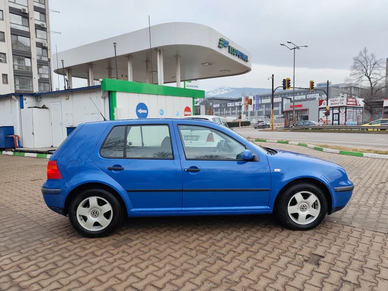 VW Golf 1.6 ГАЗ-ИНЖ * КЛИМАТРОНИК*  !ТОП!!, снимка 2 - Автомобили и джипове - 53237866