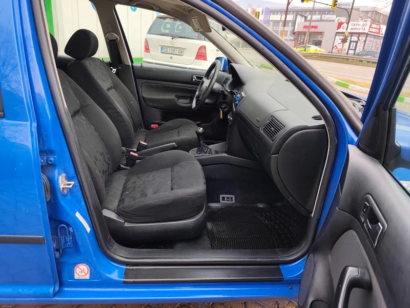 VW Golf 1.6 ГАЗ-ИНЖ * КЛИМАТРОНИК*  !ТОП!!, снимка 10 - Автомобили и джипове - 53237866