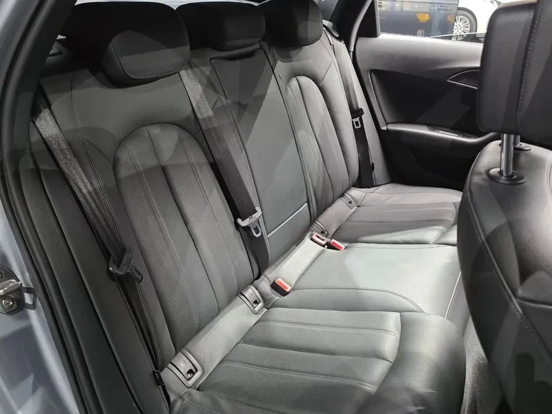 Audi A6 2.0 TDI, снимка 11 - Автомобили и джипове - 55058601