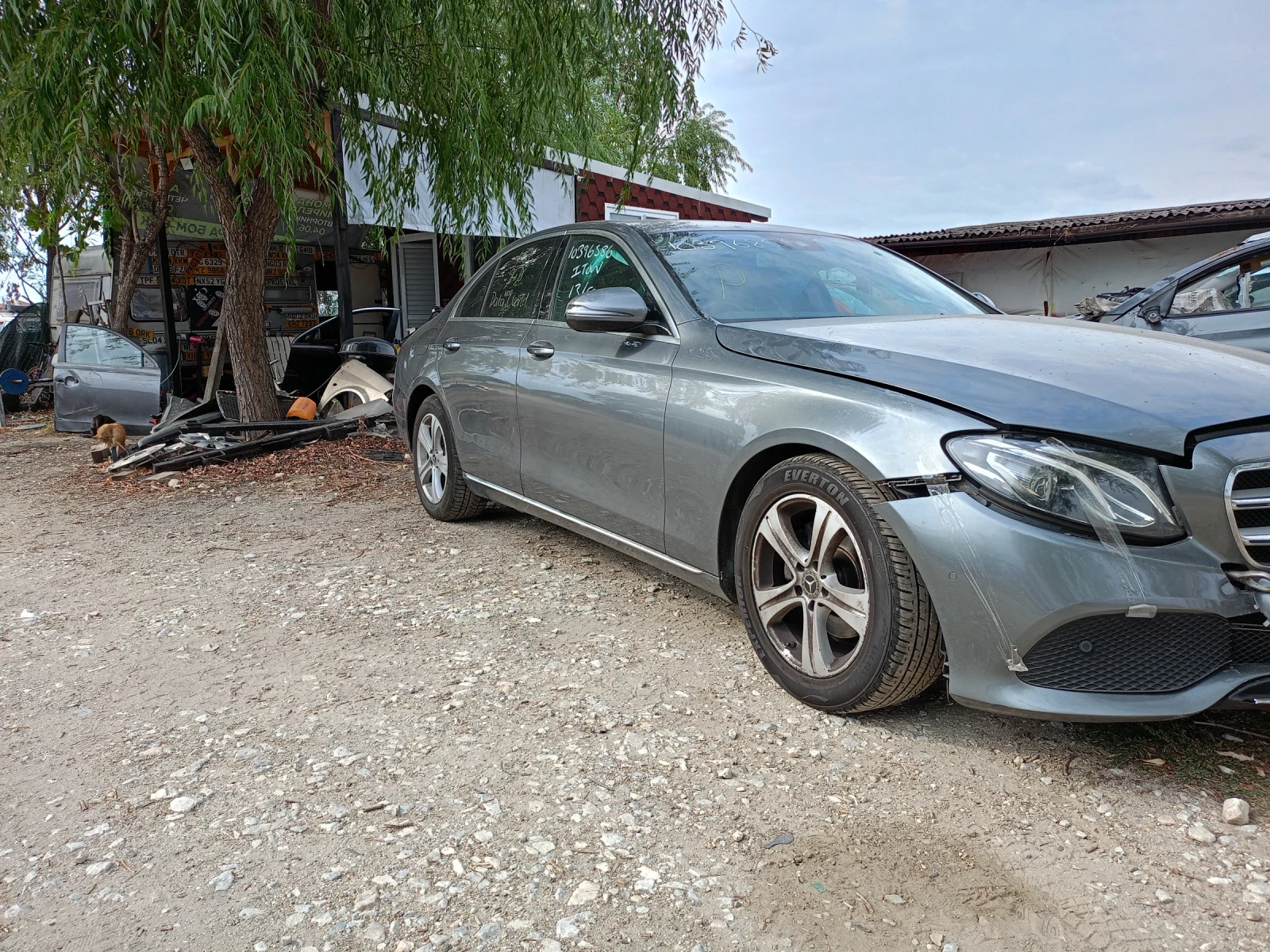 Mercedes-Benz E 220 220d, снимка 1