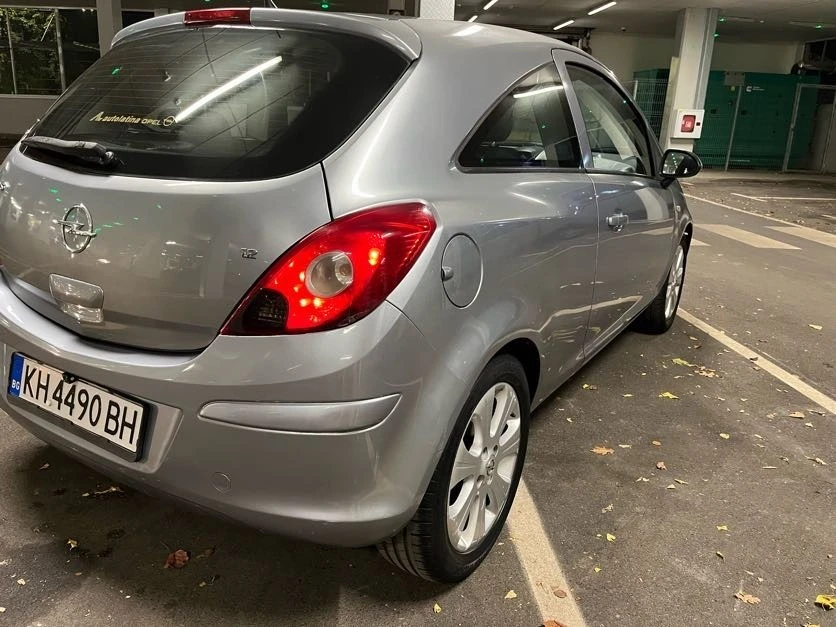 Opel Corsa 1.2 GAS/PETROL - изображение 4