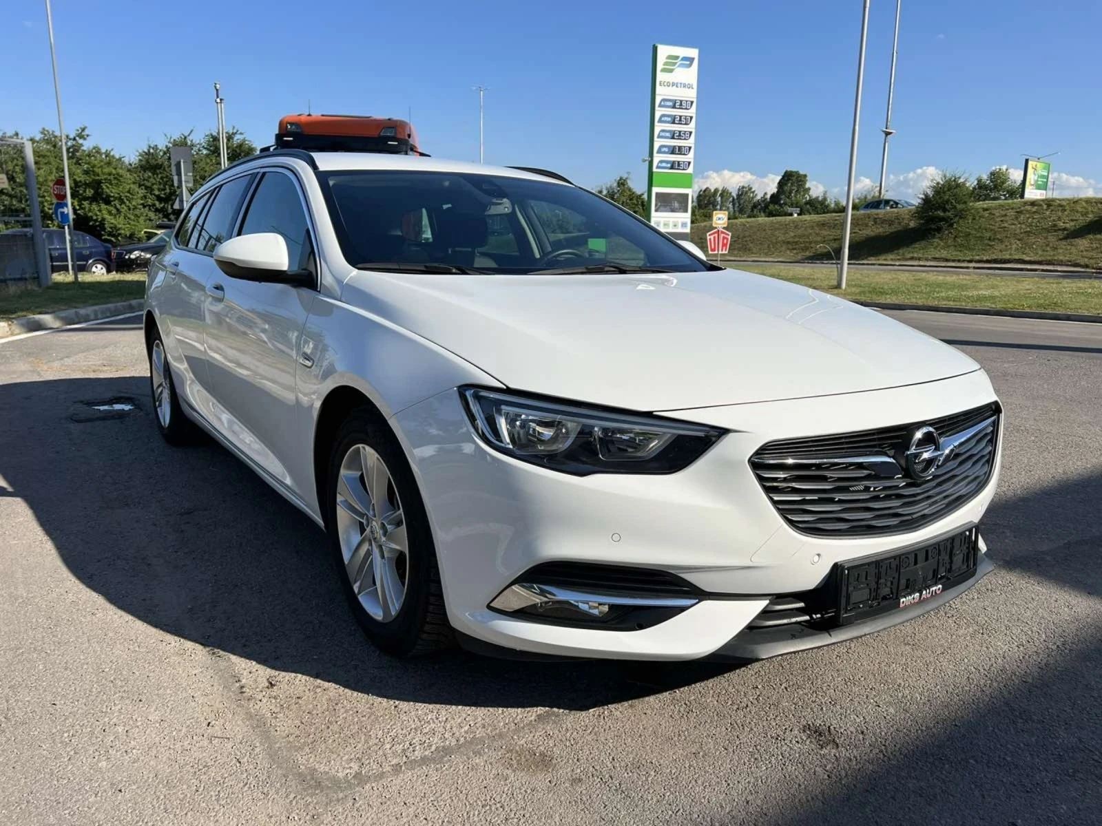 Opel Insignia ТОП, 2.0CDTI 170к.с, Реални километри, Комби - изображение 3