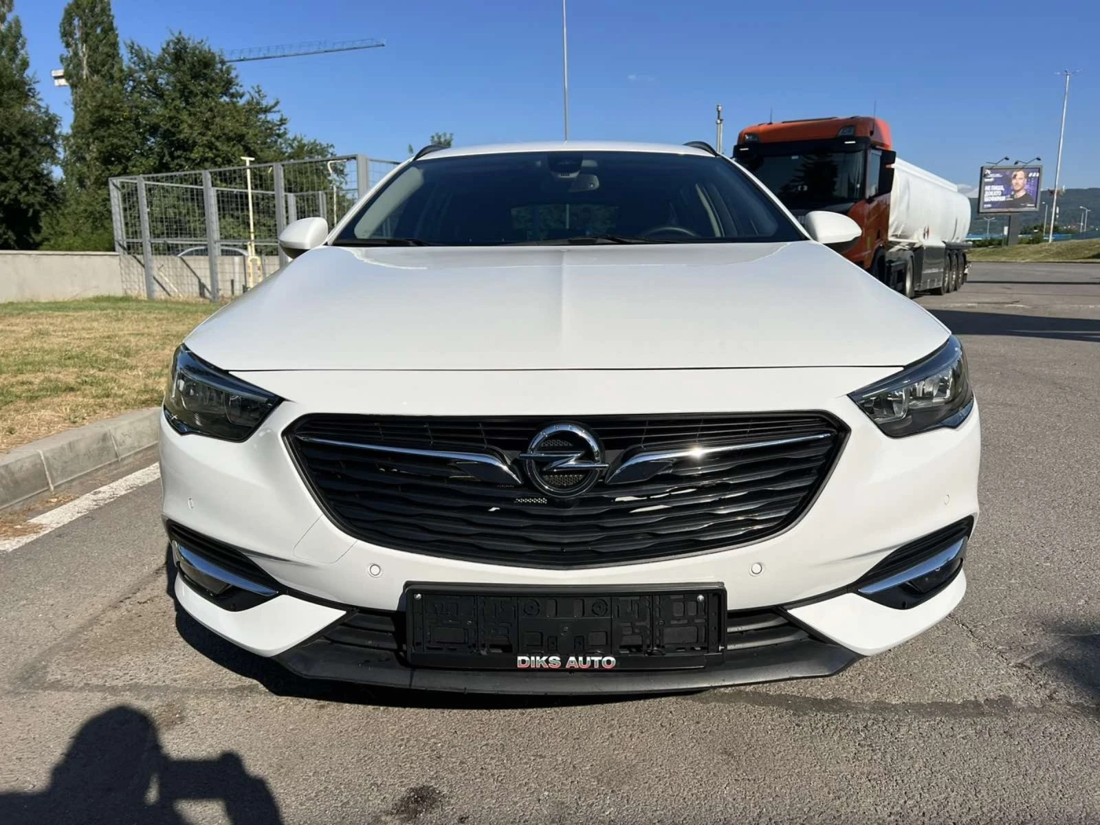 Opel Insignia ТОП, 2.0CDTI 170к.с, Реални километри, Комби - изображение 2