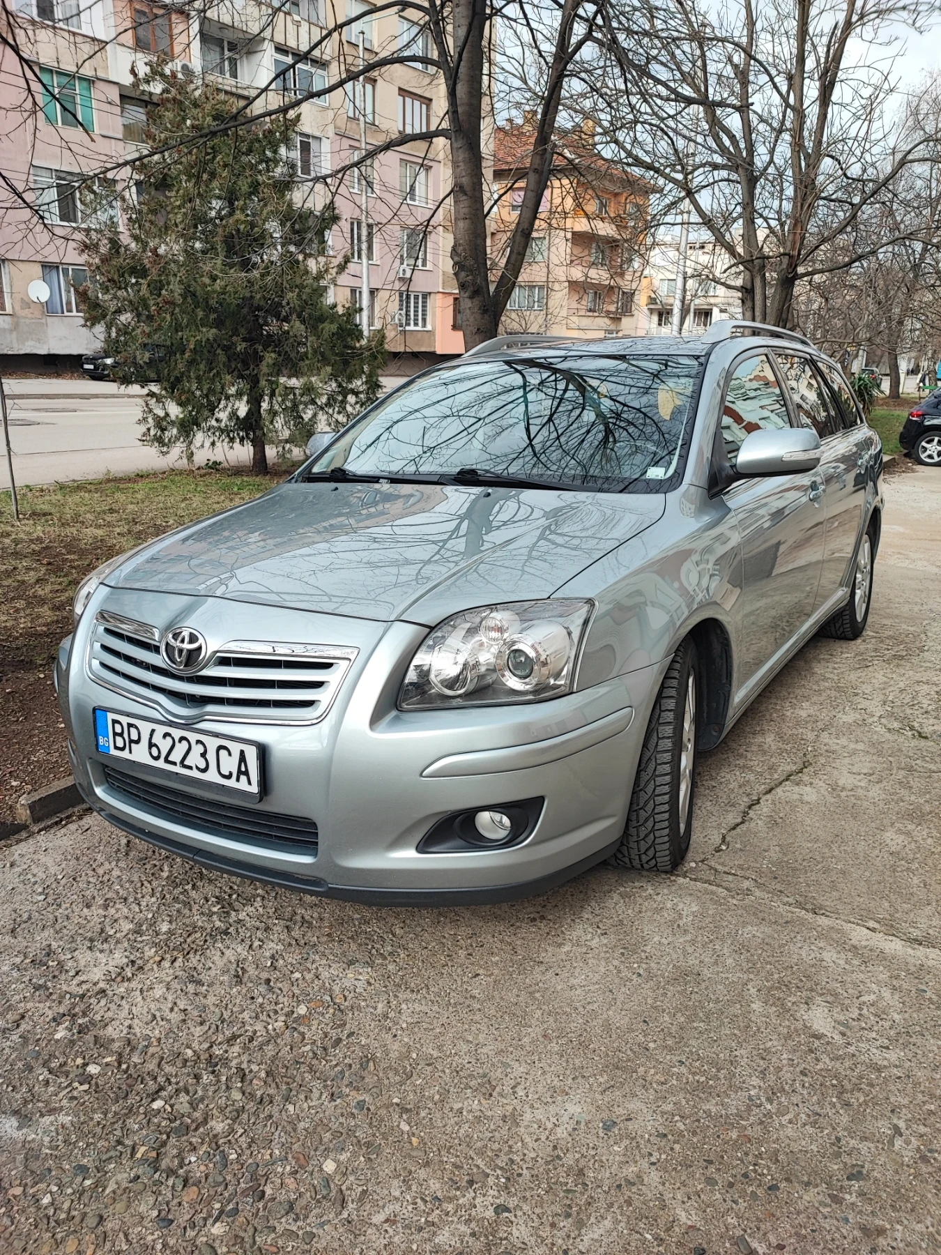 Toyota Avensis 2.2 D4D - изображение 2