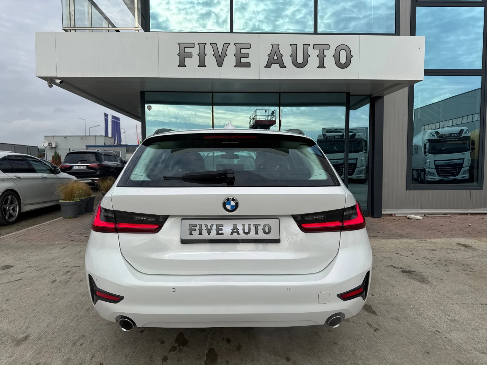 BMW 320 d TOURING /В ГАРАНЦИЯ ДО 02.2025г. / 72 400 км. - изображение 6