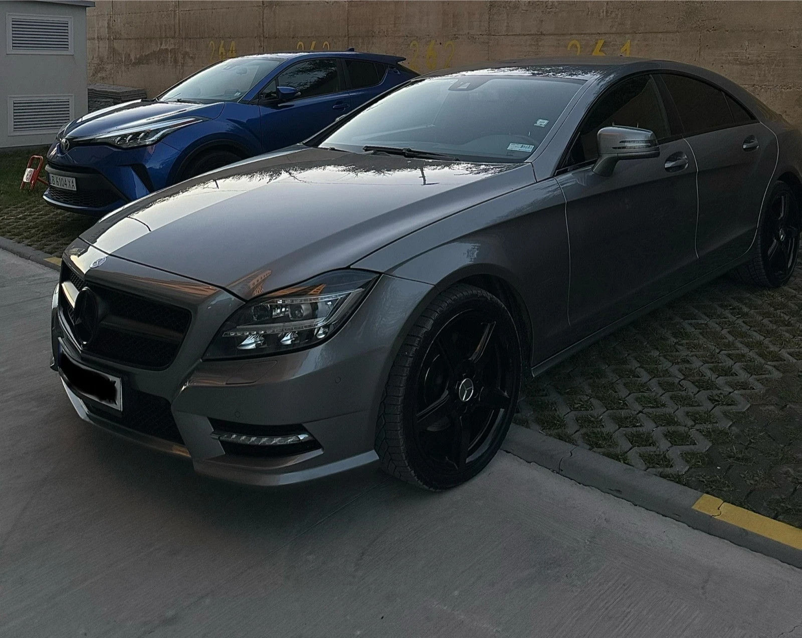 Mercedes-Benz CLS 350 4MATIC* AIR MATIC* AMG Line - изображение 6