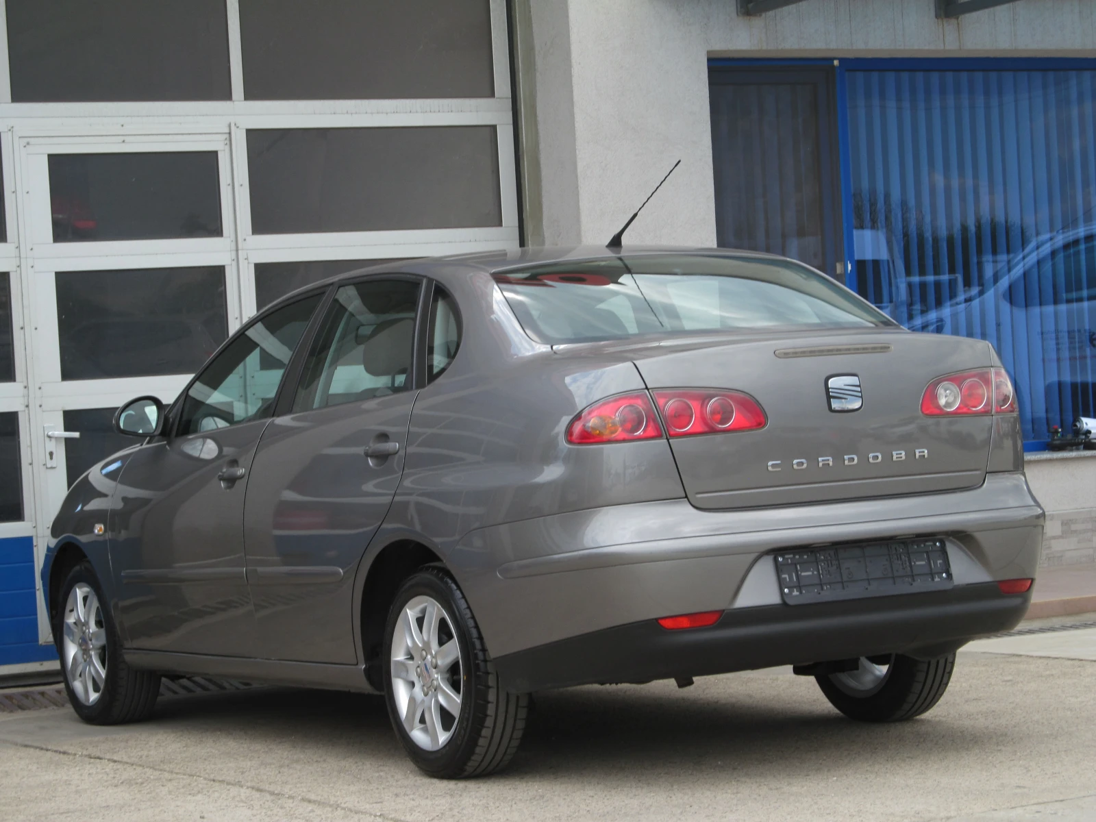 Seat Cordoba 1.4 Бензин - изображение 4