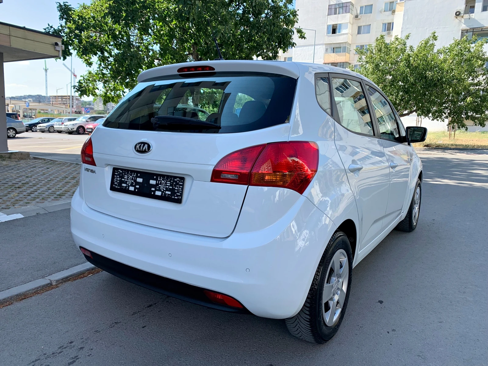 Kia Venga 1.4i ГАЗОВ ИНЖЕКЦИОН СТЪКЛЕН ТАВАН - изображение 4