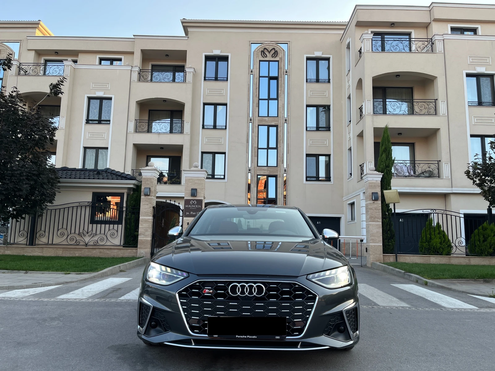 Audi A4 S4| 14000км| performance| 2024 - изображение 2