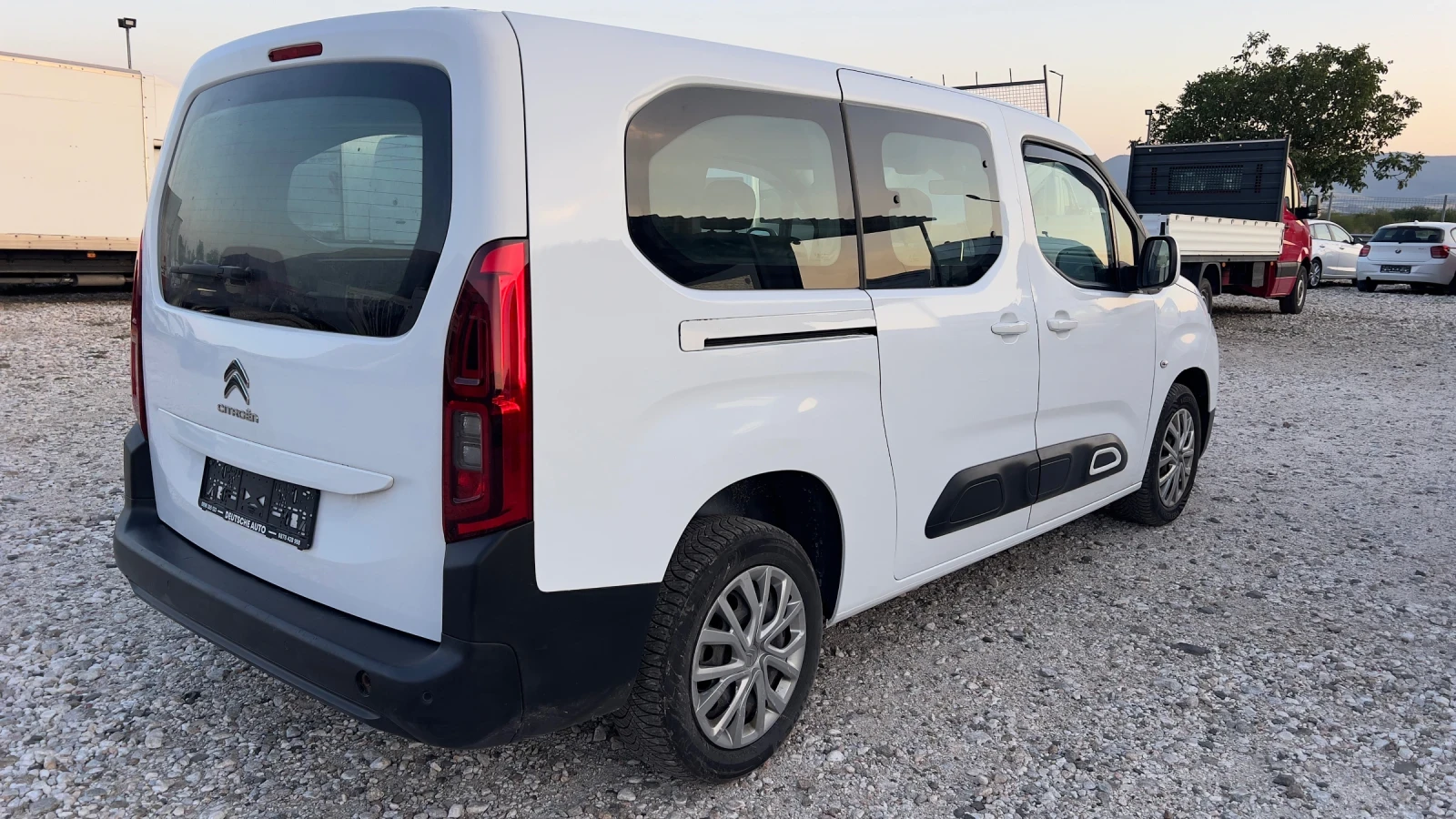 Citroen Berlingo Long Blue HDI 130ps EVRO6 Реални километри - изображение 4