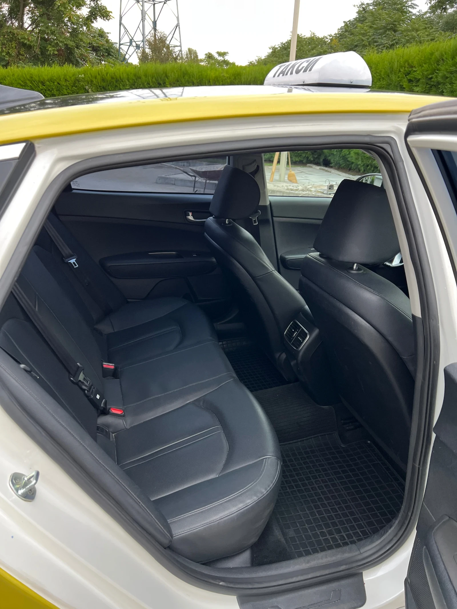 Kia K5 | Mobile.bg   11