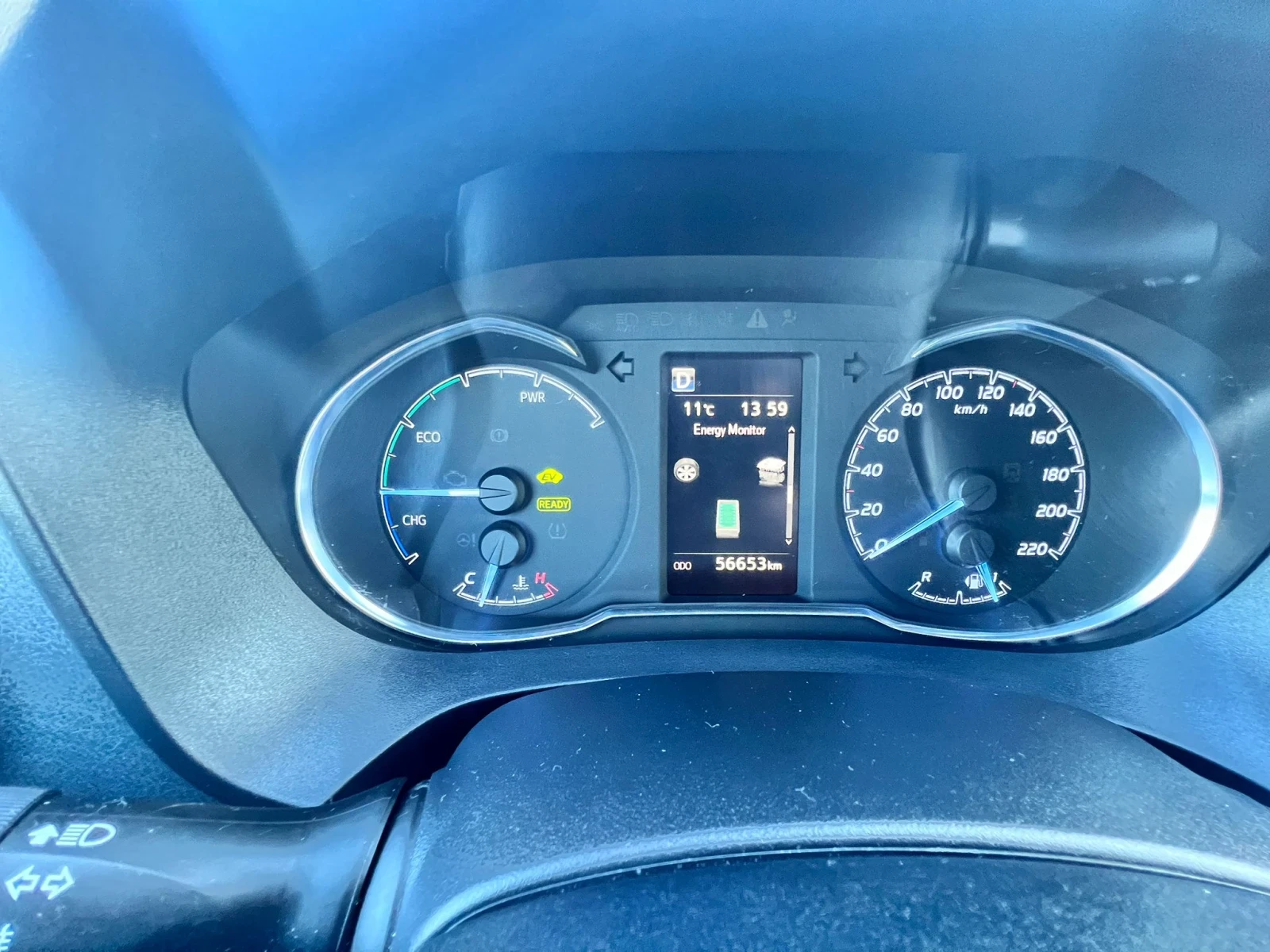 Toyota Yaris 1.5 HYBRID - изображение 5