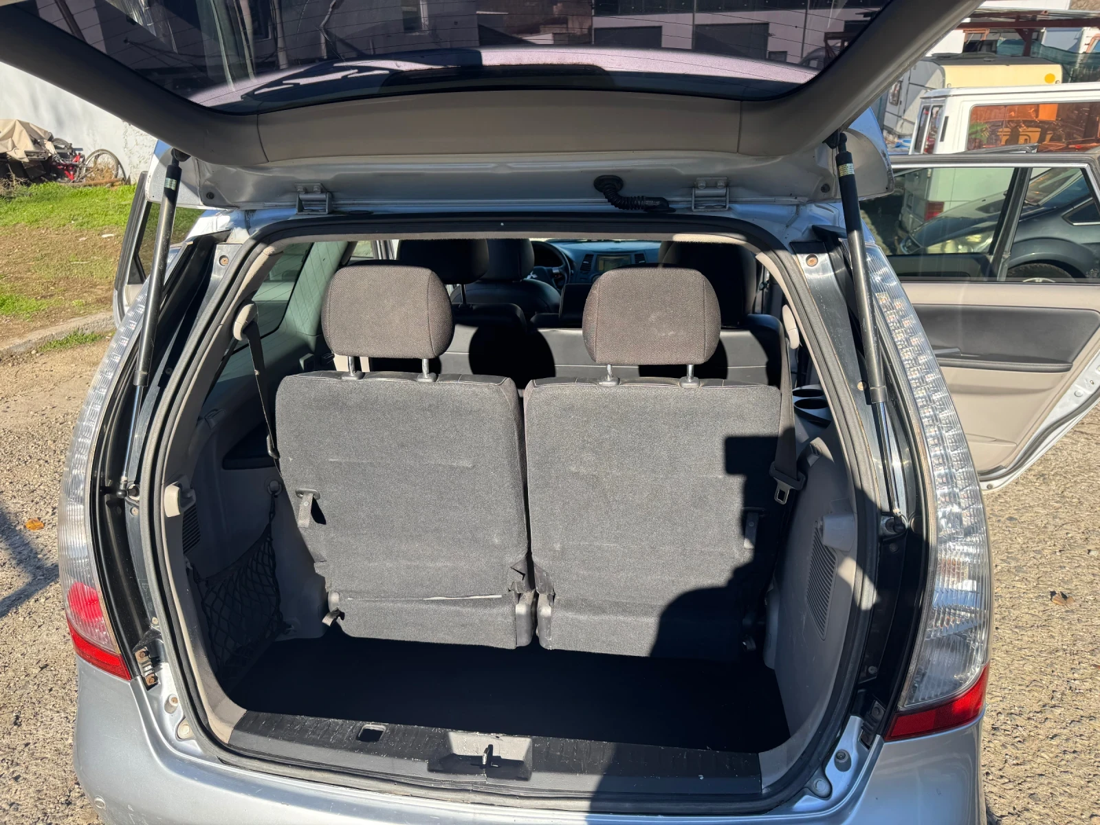 Mitsubishi Grandis  - изображение 6