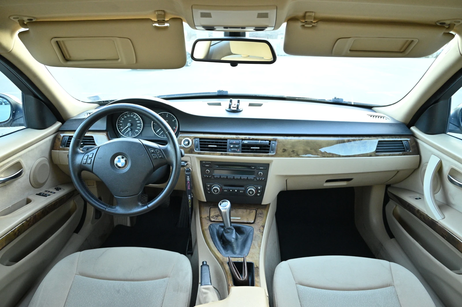 BMW 320, снимка 13 - Автомобили и джипове - 53715771