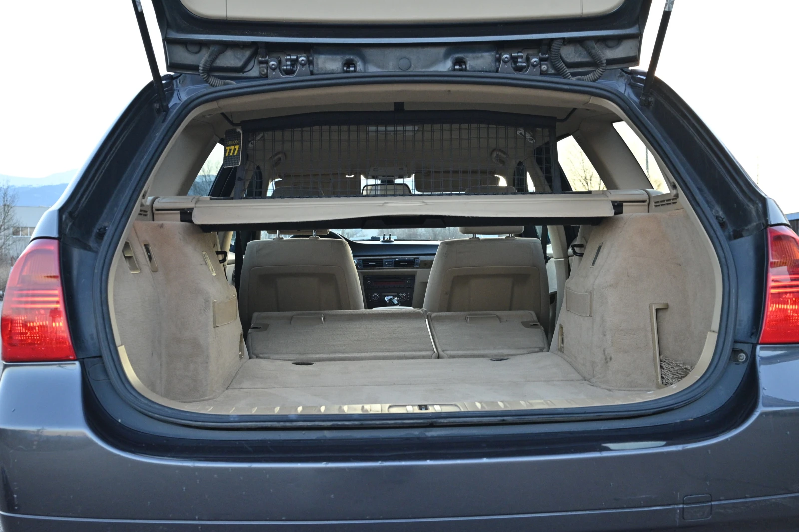 BMW 320, снимка 17 - Автомобили и джипове - 53715771