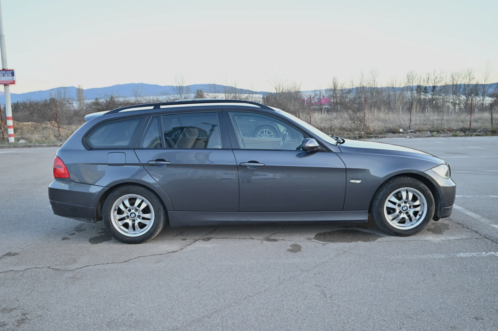 BMW 320, снимка 4 - Автомобили и джипове - 53715771