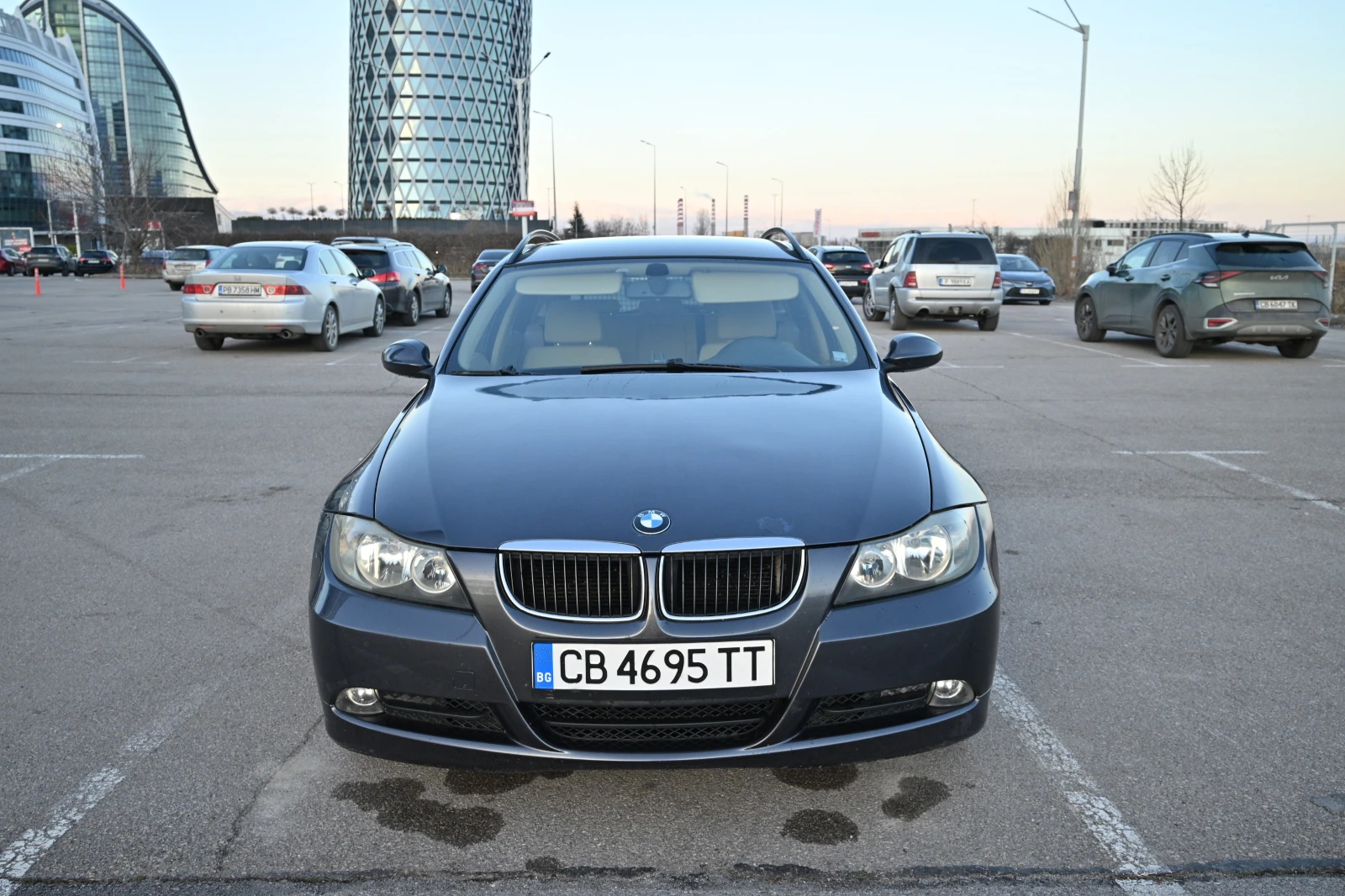 BMW 320, снимка 3 - Автомобили и джипове - 53715771