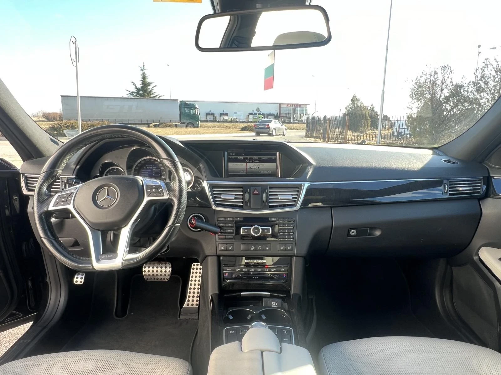 Mercedes-Benz E 350 AMG* DISTRONIC* МАСАЖ* CAMERA*  - изображение 9