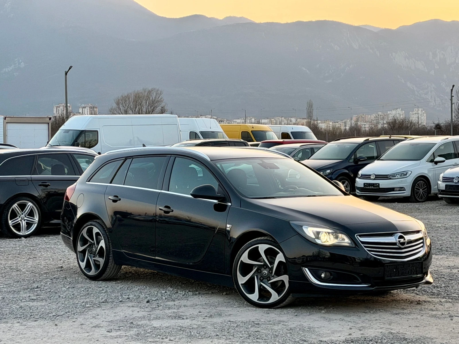 Opel Insignia 2.0D OPC line 163 коня , снимка 3 - Автомобили и джипове - 53818387