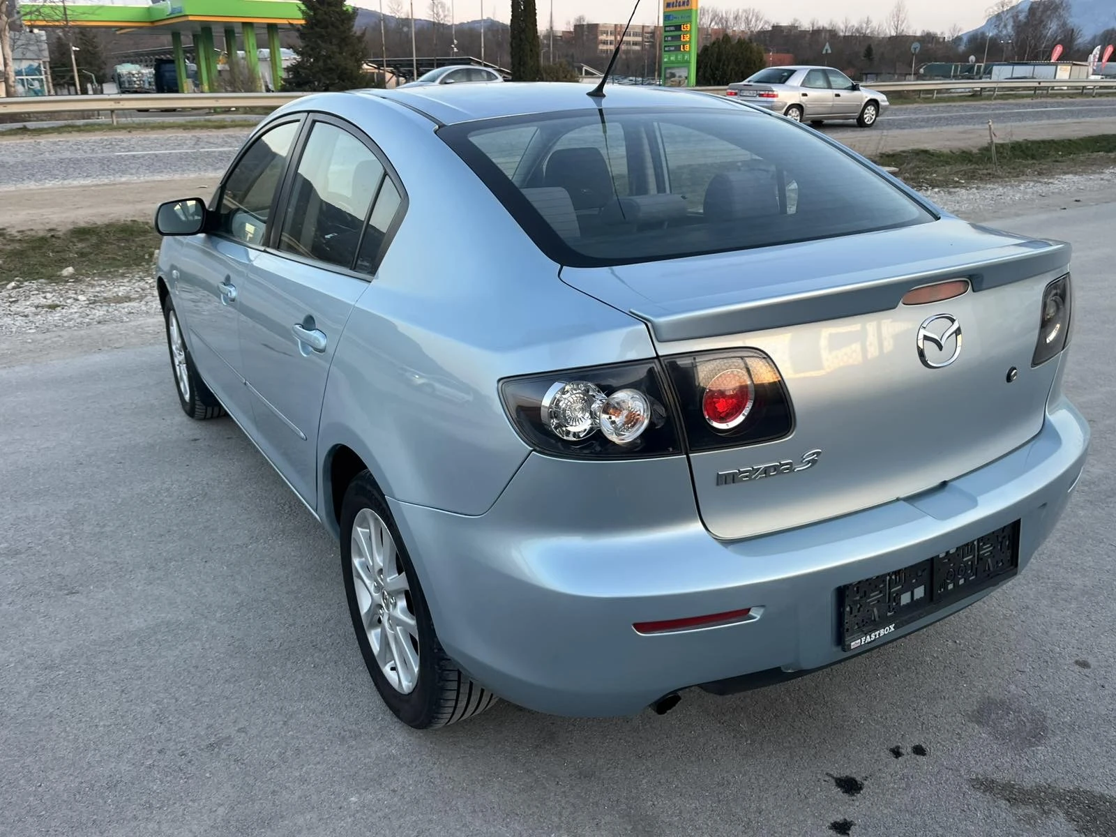 Mazda 3 1.6I 105кс FACE АВТОПИЛОТ KEYLESS GO, снимка 5 - Автомобили и джипове - 53824831