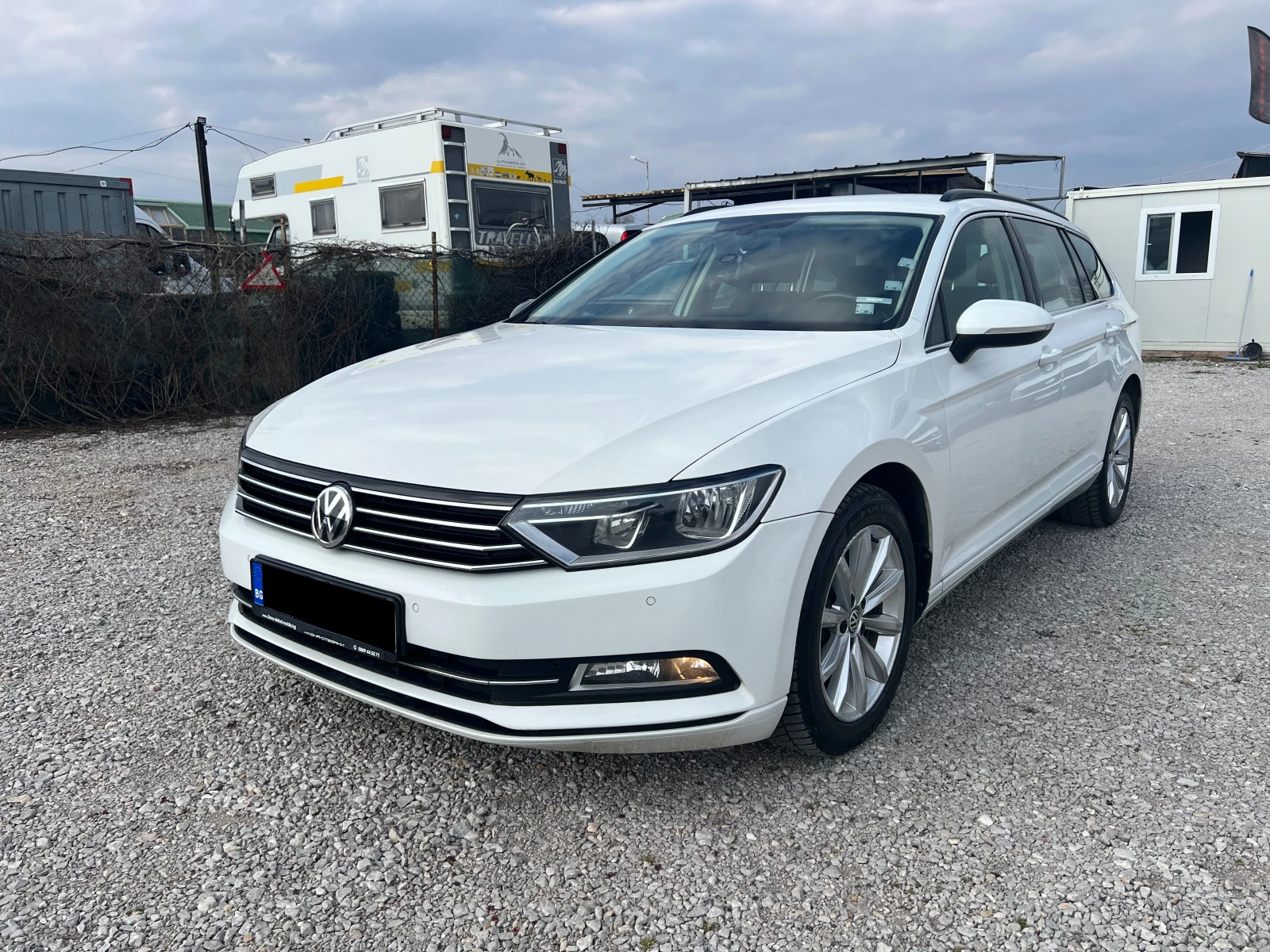 VW Passat B8 1.6TDI DSG | Auto.bg — изображение 1