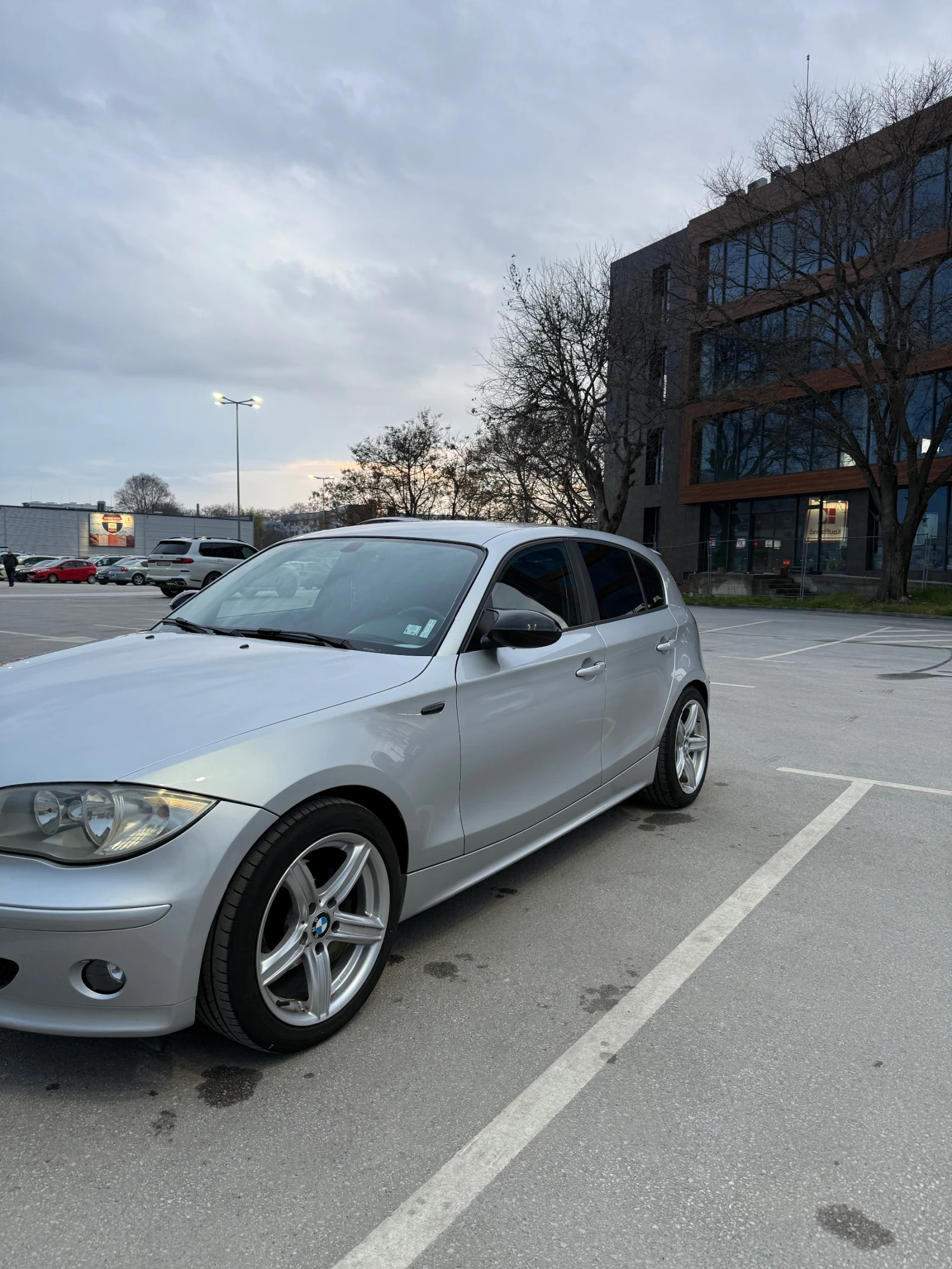 BMW 120, снимка 3 - Автомобили и джипове - 53966660